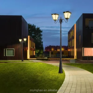 2.2M High Pole Patio Lamp Aluminum Alloy Street Lighting Vintage Lamp Outdoor IP54 Waterproof Garden LED Solar Post Lamp