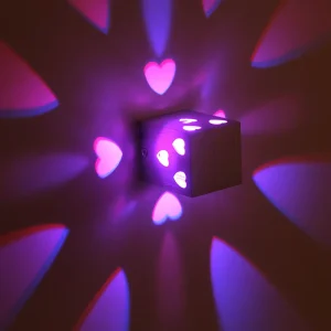 Aluminum Heart-Shaped LED Wall Lamp for Home, Bar and Aisle Lighting