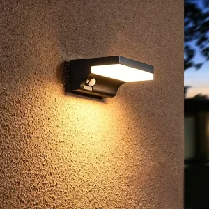 Black IP65 Outdoor Waterproof LED Aluminum Solar-Powered Motion-Sensor Wall Lamp