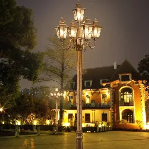 European Style Landscape Street Light Outdoor Waterproof Decorative Lighting Villa Garden Lamp High Pole Retro Garden LED Lights