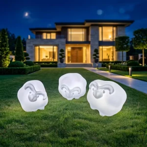 Glowing Simulation Sculpture Outdoor Christmas Lawn Lamp Ornament with Remote Control IP54 Customizable Chinese Factory