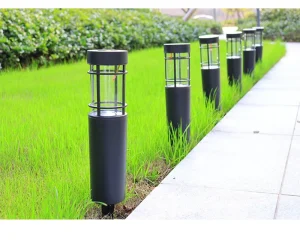 High Quality Waterproof LED Path Solar Lights for Long Endurance Outdoor Solar Pile Garden Lawn Lights for Road Lighting