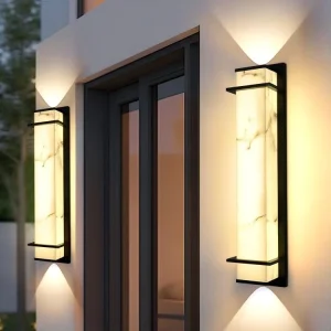 IP65 Waterproof 3000K Warm White 18W 90 CRI Dimmable Polycarbonate Stainless Steel Aluminum Base Modern Outdoor LED Wall Lamp