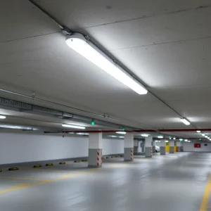 IP65 Waterproof LED Tri-proof Light 2ft 4ft 5ft CE CB 20W 40W 60W Linear LED Vapor Proof Fixture for Parking Garage Car Wash