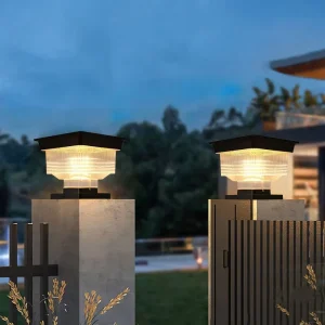 LED Small Outdoor Driveway Garden Courtyard Fence Column IP65 Waterproof Rechargeable Solar Post Cap Light 360