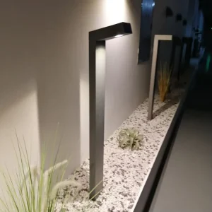 Manufacturer Modern LED Lawn Lamp Decorative Outdoor Waterproof Garden Yard Bollard Light 10W