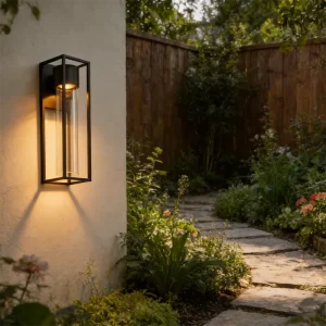 Minimalist LED Square Outdoor IP44 Waterproof Wall Light with Aluminum Shade for Yard