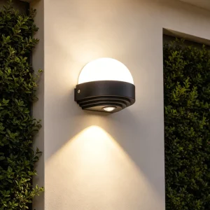 Modern 11W 120 Degrees Beam Angle Aluminum Outdoor Waterproof Black LED Wall Light with Polycarbonate Diffuser for Garden