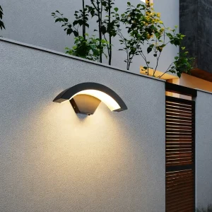 Modern Crescent Moon Shape LED Outdoor 18W IP65 Waterproof Aluminum Alloy 2-Year Warranty 6000K 150 Beam Angle Wall Lamp