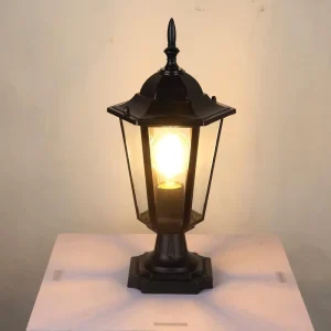 Modern Iron Die Casting Garden IP65 Warm White LED Gate Pillar Solar Lights Outdoor European Style