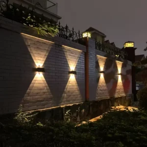 Modern LED Solar Garden Wall Lamp with IP65 Waterproof 5W Power Automatic Lighting on Top & Bottom Sides