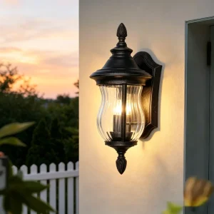 Modern Square Aluminum LED Outdoor Wall Light with IP44 Waterproof Rating for Porch and Garden