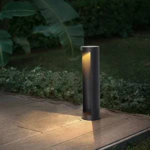 Modern Style LED Lawn Lights Suitable for Garden Park Courtyard Villa Solar Pillar Lights