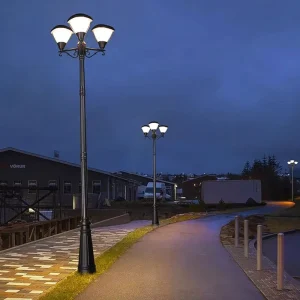 Outdoor Aluminium Solar LED Pole Lamp for Parks, Walkways, Roads, and Gardens