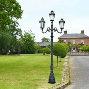 Outdoor Aluminum Garden Post Lamp Classic European Style Waterproof LED Antique Street Light Pole