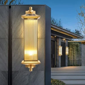 Outdoor Aluminum Glass Waterproof Wall Sconce