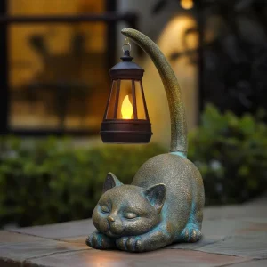 Outdoor Garden Solar Statue Light, Garden Solar cat Statue Light, Solar Resin cat Lying on the Ground Tail Lantern Statue Light