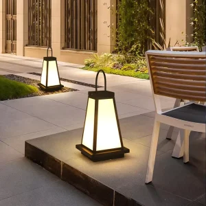 Outdoor IP65 Waterproof Aluminum Lawn Lights for Courtyard Villa Garden Use