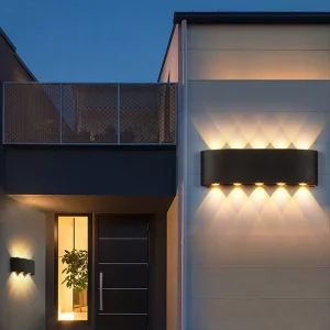 Outdoor IP65 Waterproof LED Wall Lamp Human Body Sensing Ra80 CRI 20000 Hours Lifespan Durable Aluminum Construction for Garden