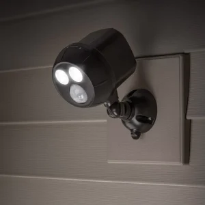 Outdoor LED Motion Sensor Spotlight 6W Brightness Outdoor LED Security Lights Motion Sensor Lights Battery Powered