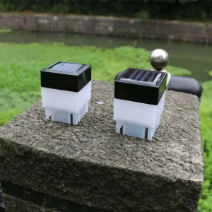 Outdoor Solar Garden Lights Waterproof Post Cap Lights IP44 Fence Lanterns Wood Poles Square Aluminum 50*50 Solar Garden Lamp