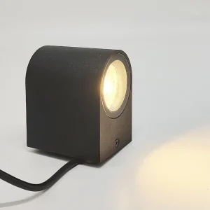 Outdoor Waterproof Aluminum Wall Lamp with Tempered Glass Diffuser Modern Minimalist Hallway Lamp for Courtyard Villas