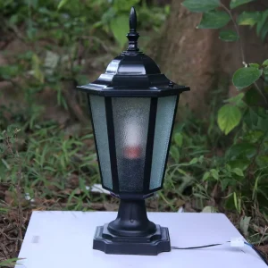 Outdoor Waterproof European Solar LED Pillar Post Light Garden Courtyard Gate Column Lamp for Villa Entrance Wall Decoration