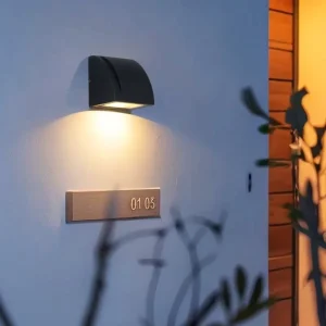 Outdoor Waterproof Garden Wall Lamp Die-cast Aluminum Alloy Lamp Body Tempered Glass Panel Modern Minimalist Hotel Exterior