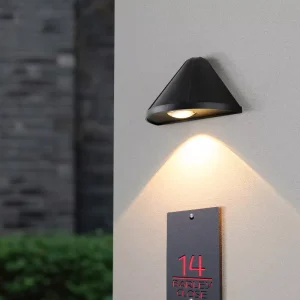 Outdoor Waterproof LED Wall Lamp Aluminum Warm White Light for Courtyard Terrace Villa