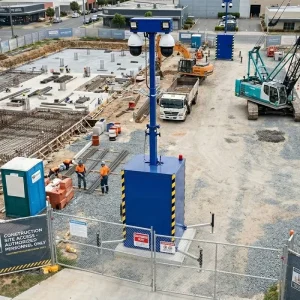 Rapid Deployment Mobile CCTV Tower with Green Light 6m Telescopic Mast Tower for Construction Site Security