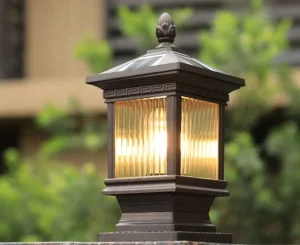 Solar Aluminum LED Outdoor Waterproof Pillar Light for Fence Gates Landscapes and Courtyards