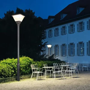 Solar Battery IP65 Waterproof 2000LM LED SMD Inductive Control Outdoor High Pole Garden Courtyard Landscape Light