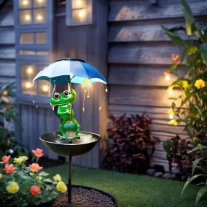 Solar Frog Bird Feeder LED Lamp 2700K Warm White Battery Included Decorative Iron Construction IP56 Rating for Outdoor Gardens