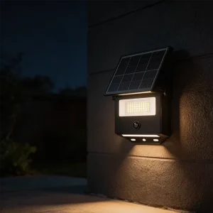 Solar LED Flood Light Motion Sensor Remote Control IP65 Rated PC Material 2700K Warm White 180 Beam Angle Outdoor Light Garden
