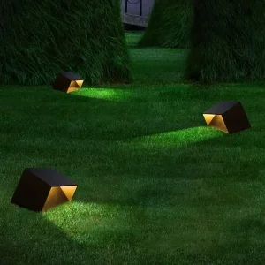 Solar LED IP65 Aluminum Waterproof Outdoor Lawn & Garden Light with Warm White 36-Hour Continuous Lighting
