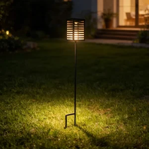 Solar powered Iron Waterproof Ground Mounted Courtyard Lantern For Home Decoration