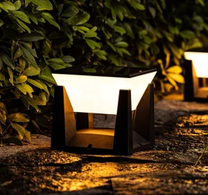 Square Floor Outdoor IP67 LED Solar Lights for Garden & Yard Landscape Lighting